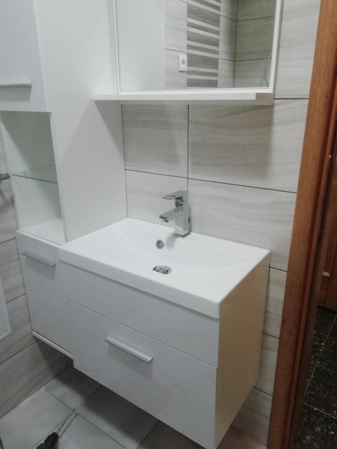 Apartment Zara Dramalj Exterior foto